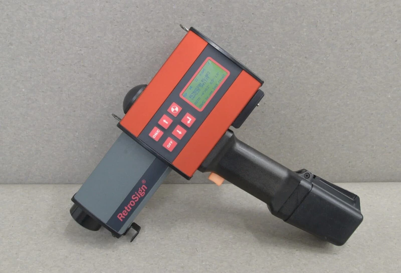 Delta RetroSign / RoadVista 922